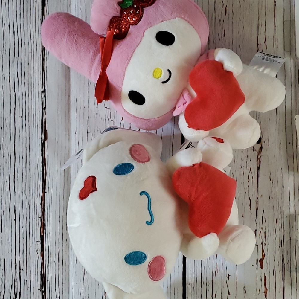🆕️ HELLO KITTY AND FRIENDS CINNAMOROLL & MY MELODY VALENTINE PLUSH 🤍💕